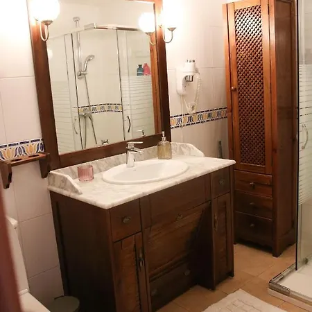 Casa Lea - Central, Cozy And Right By The Beach