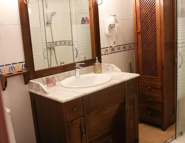 Casa Lea - Central, Cozy And Right By The Beach